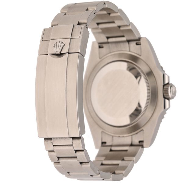 Rolex Submariner 124060